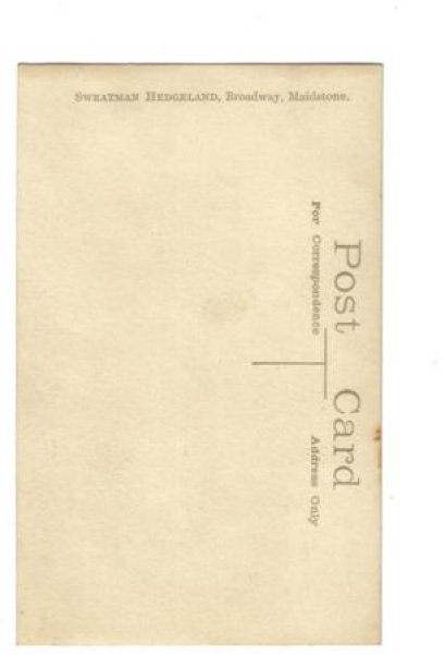 画像2: ままごとのティーセットと女の子 (2)