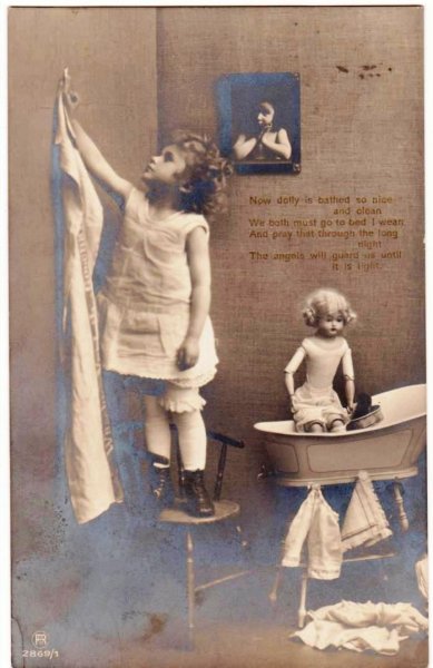 画像1: お人形さんと女の子　お風呂 (1)