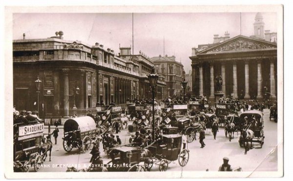 画像1: イギリス　ロンドン　馬車で混雑する道路　 (1)