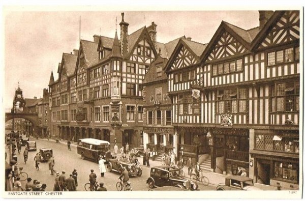 画像1: イギリス　チェスター　Chester Eastgate street (1)