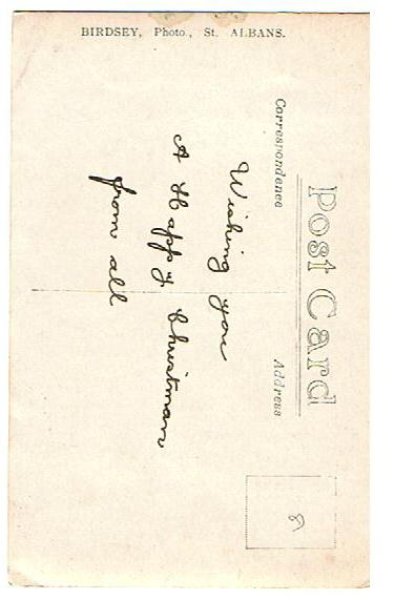 画像2: 肖像写真　椅子の上の女の子 (2)