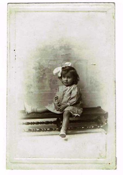 画像1: 肖像写真　女の子 　イギリス 1919年 (1)