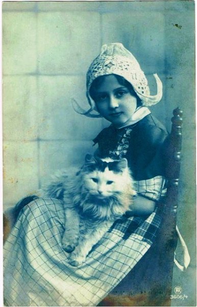 画像1: オランダの女の子と猫 (1)
