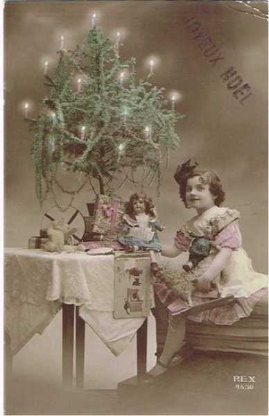 画像1: クリスマスツリー　お人形さんと女の子 (1)