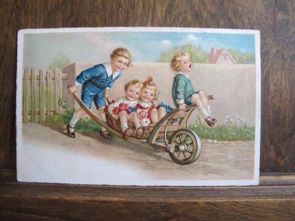 画像1: 一輪車で遊ぶ子どもたち　Wally Fialkowska (1)