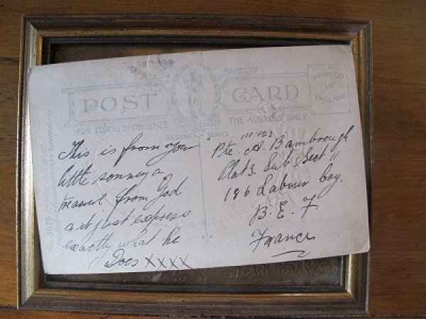 画像2: スミレのお花と2匹の黒猫と馬蹄　 (2)