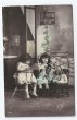 画像1: フランス　お人形さんと遊ぶ女の子　1913年 (1)