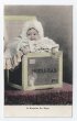 画像1: びっくり箱に入った赤ちゃん　パパへのサプライズ 1910年頃未使用 (1)