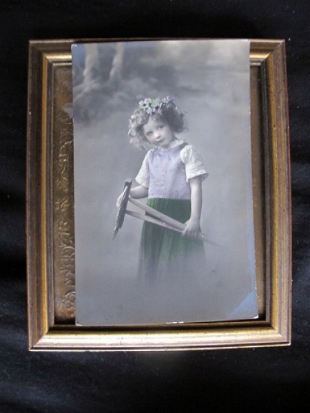 画像2: ラベンダー色の服を着た女の子 1915年 (2)