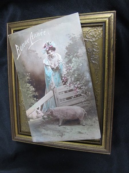 画像2: Postcard  女性と豚さん 1906年 (2)