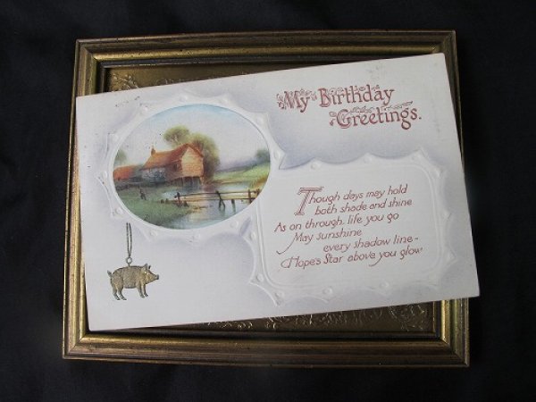 画像2: Postcard  水辺の風景と金の豚さんのチャーム 1916年 (2)