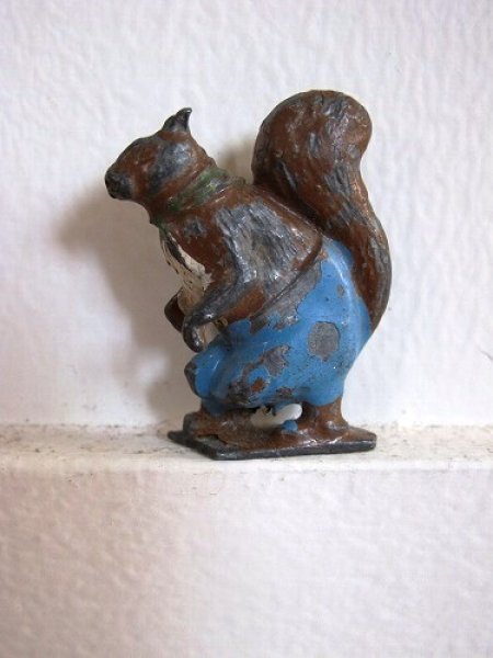 画像2: Cadbury Cococubs Figurine キャドバリー リス君 (2)