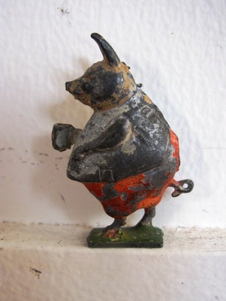 画像2: Cadbury Cococubs Figurine キャドバリー マグを持った豚さん (2)