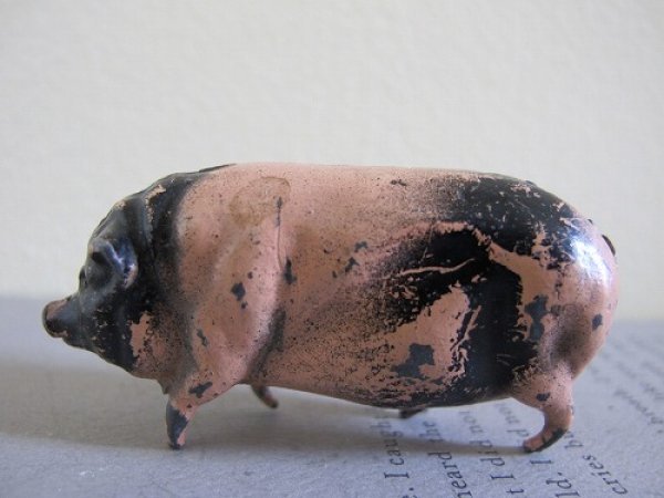 画像2: Lead Figurine  ブタさん (クロブチ) (2)