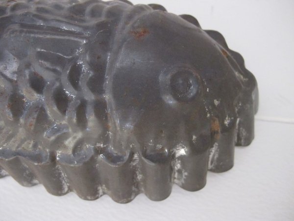 画像4: Vintage Metal Fish  魚のモールド型の壁掛け  (4)