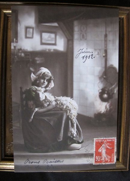 画像2: Postcard  羊と女の子　1912年 (2)