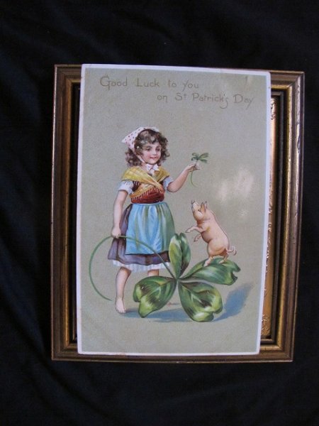 画像2: Postcard  子豚と大きな四つ葉のクローバーを持つ女の子　1909年  (2)