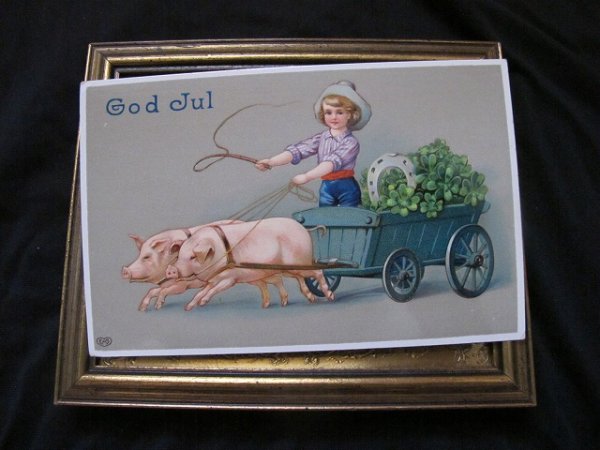 画像2: Postcard  豚さんの車で四葉クローバーと馬蹄を運ぶ男の子  (2)