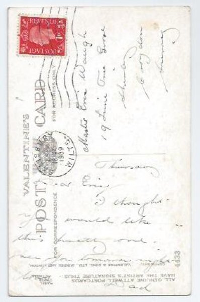 画像2: Postcard　お花摘みの女の子とお人形さん　 Mable Lucie Attwell　 (2)