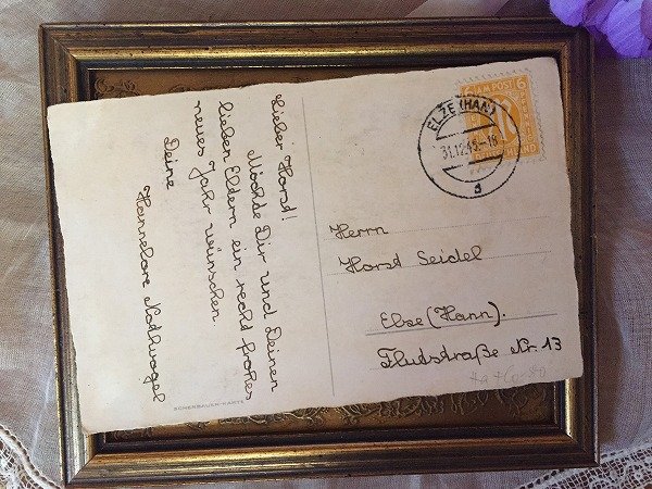 画像2: Postcard  四葉のクローバーを持って歩くノーム妖精　キノコ　 (2)