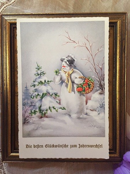画像1: Postcard  キノコと四葉のバスケットを運ぶスノーマン　雪だるま　 (1)