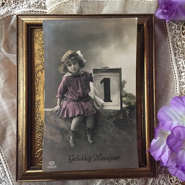 画像1: Postcard　新年を告げる女の子　オランダ1920年 (1)