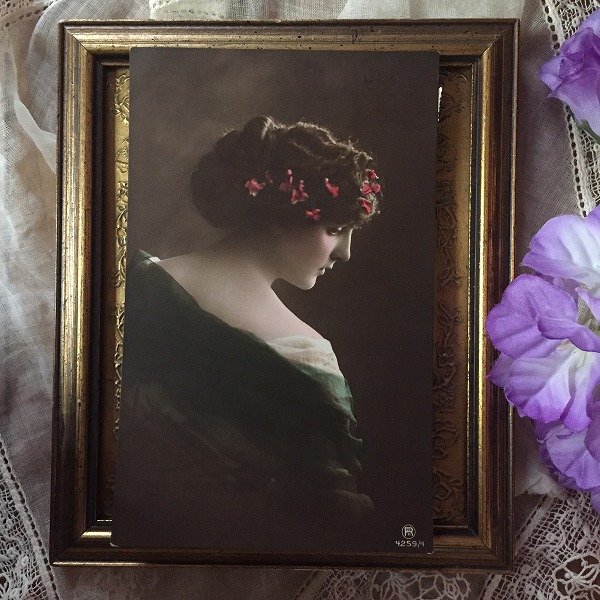 画像1: Postcard　美しい横顔の女性　イギリス1913年　 (1)