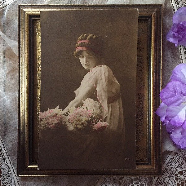画像2: Postcard お花と女性 フランス 未使用  (2)