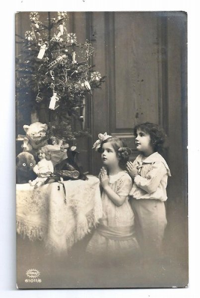 画像1: Postcard　クリスマスツリーとお祈りをする子ども　Einco フィフィタビー　ホイバッハ？ (1)