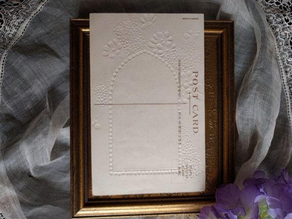 画像2: Postcard  イースター　スミレのお花の十字架と女の子 Clapsaddle ?　未使用 (2)