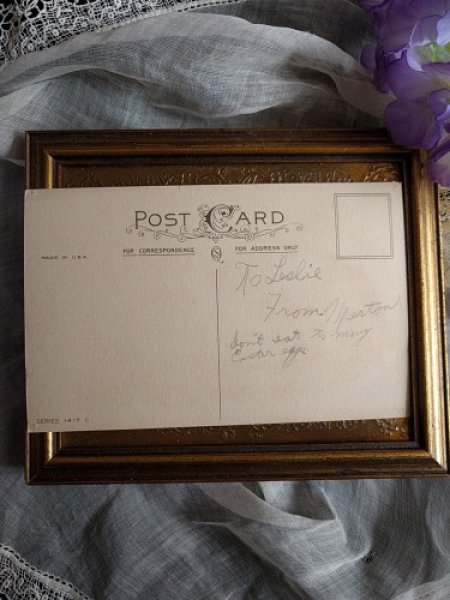 画像2: Postcard  イースター 卵を抱えるウサギさんとスミレのお花 (2)