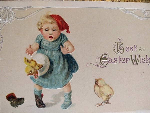 画像2: Postcard  イースター 卵から産まれたヒヨコと驚く女の子 John Winsch (2)