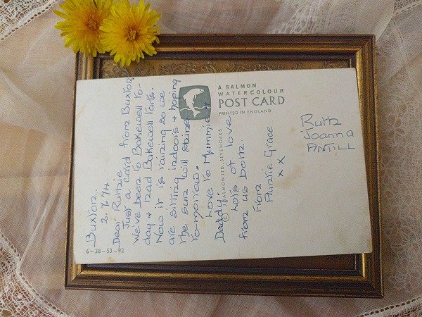 画像3: Postcard 川を渡るリスさん Rene Cloke 1970年代 (3)