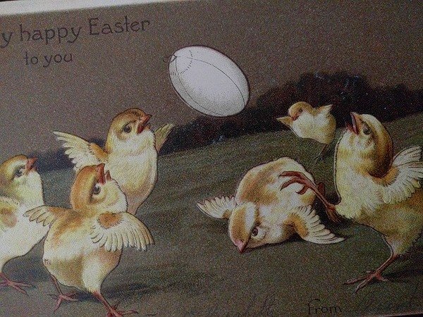 画像2: Postcard  Easter ラグビーボールで遊ぶヒヨコたち Ellen Clapsaddle (2)