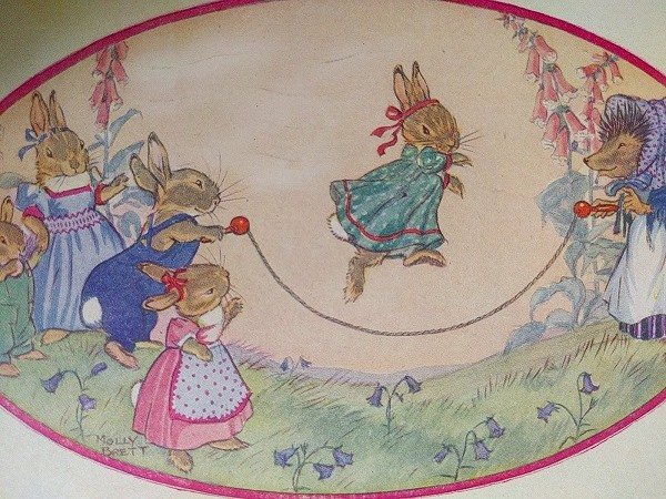 画像2: Postcard   縄跳びをして遊ぶウサギさんたち Molly Brettn  1951年 (2)