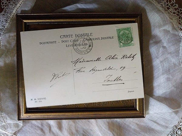 画像3: Postcard　吟遊詩人の男の子と3人の女の子　M.M. VIENNE　1906年 (3)