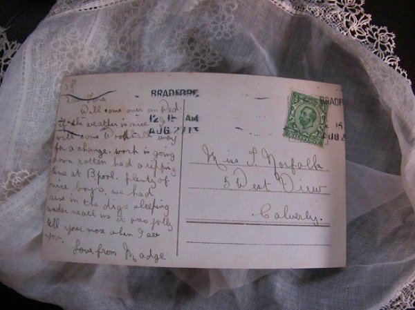 画像3: Postcard 　蝶々と女性　イギリス1913年 (3)