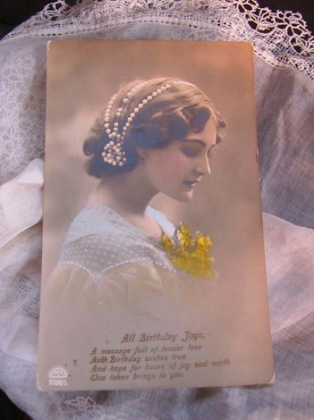 画像2: Postcard 　美しい横顔の女性 (2)