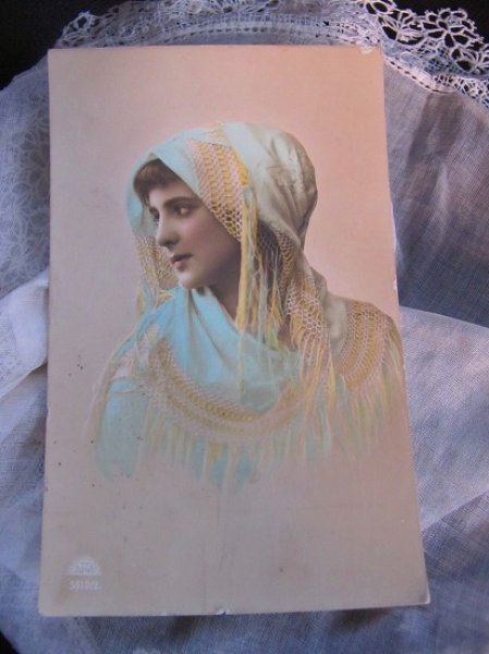 画像2: Postcard  横顔の女性 イギリス1913年 (2)