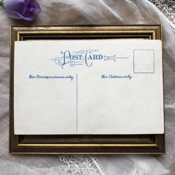 シミ、一部紙の剥がれあり