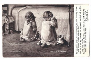 【お取り置き】*アンティークポストカード　すやすや眠るお人形と少女 お人形と女の子 / フランスアンティークポストカード