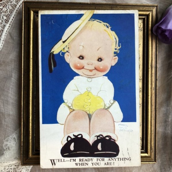 画像2: Postcard  準備ＯＫだよ！ニコニコ顔の女の子　1937年　Mable Lucie Attwell 　 (2)