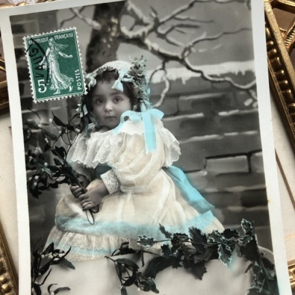 画像2: Postcard　Bonne Annee　フランス　ヤドリギと女の子 (2)