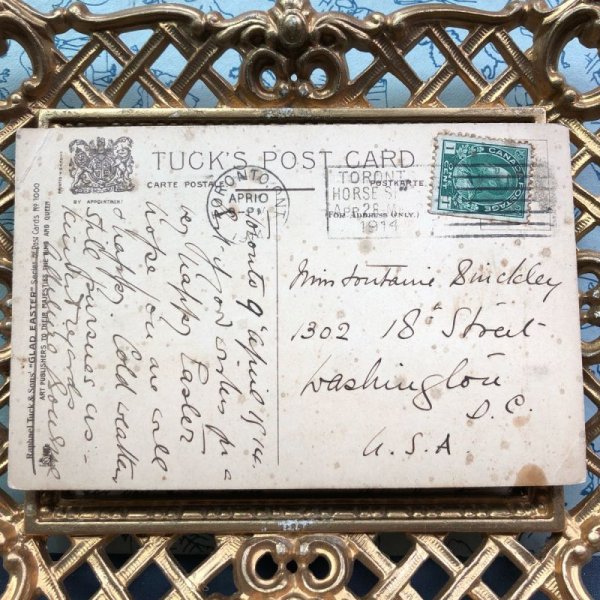 画像3: Postcard 　イースター　卵のお世話をするウサギさんを覗きこむ女の子 (3)