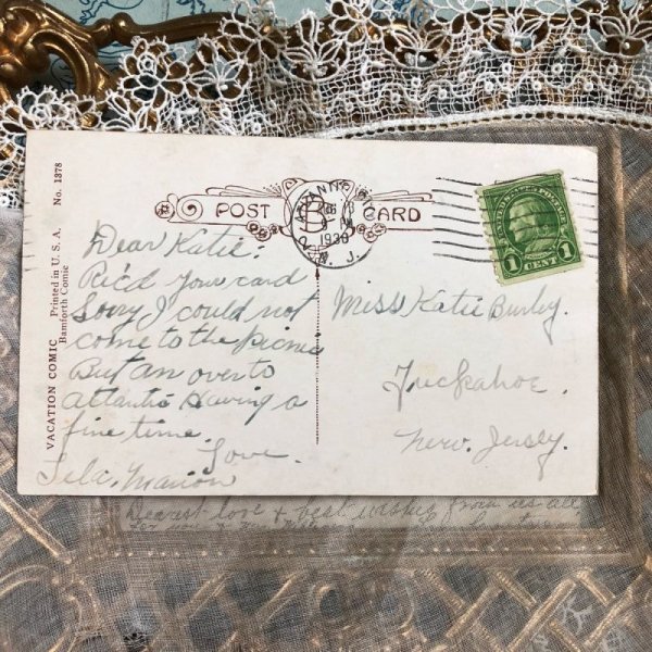 画像2: ▼SALE 500▼ Postcard 嬉しそうな足 Vacation Comic 1938年 (2)