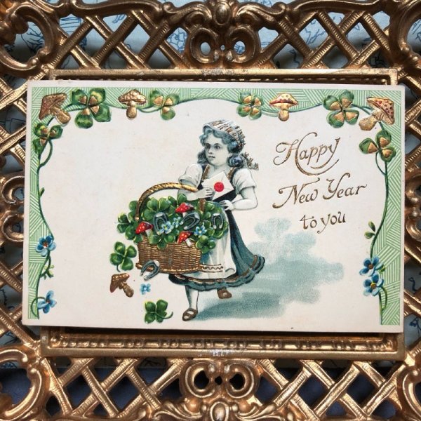 画像2: Postcard New Year キノコと四葉のクローバーを運ぶ女の子 1907年 (2)