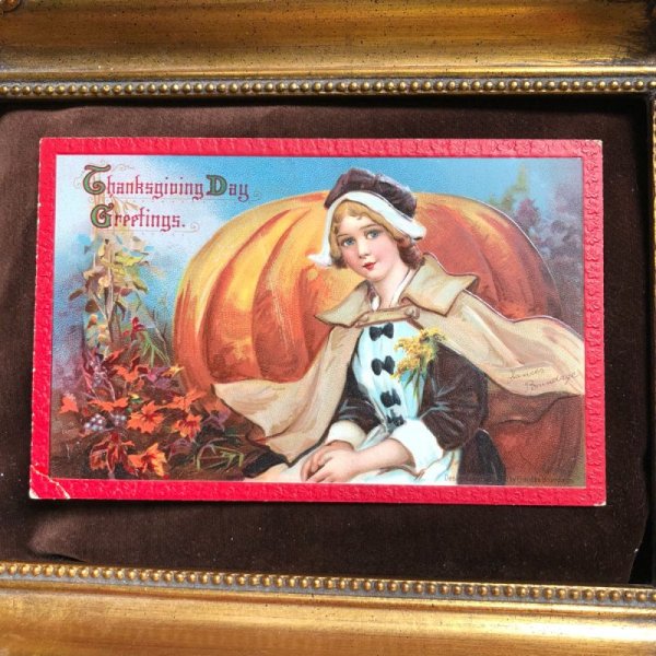 画像2: Postcard 　サンクスギビング　感謝祭　大きなカボチャと女性　F.Brundage (2)