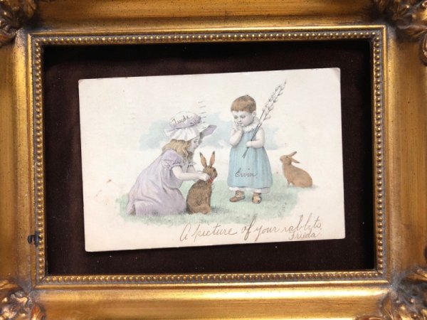画像3: Postcard 　ウサギにリボンをつけてあげる女の子 (3)