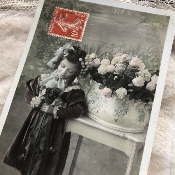 画像2: Postcard 薔薇のお花と女の子 レース フランス1908年 (2)