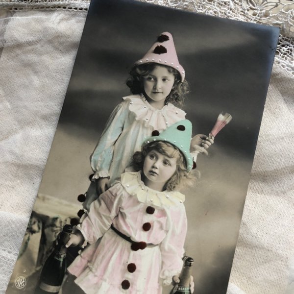 画像2: Postcard シャンパンと可愛い道化師さん 1911年 (2)